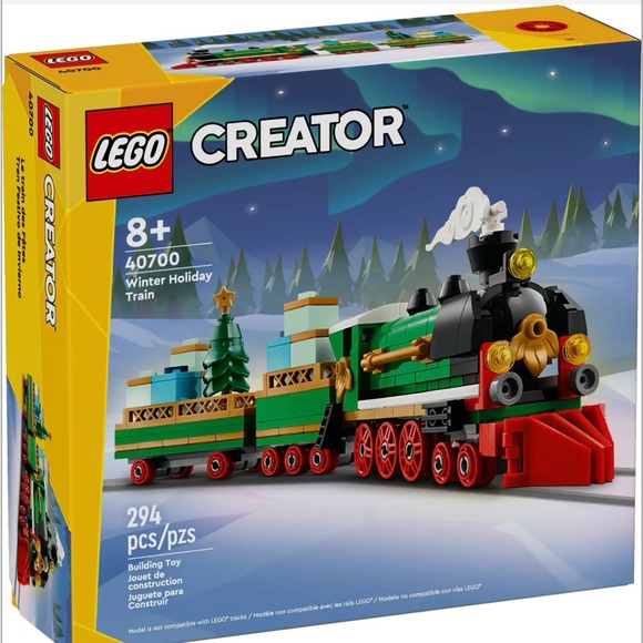 Lego Creator Winter Holiday Train - Picture 2 of 3